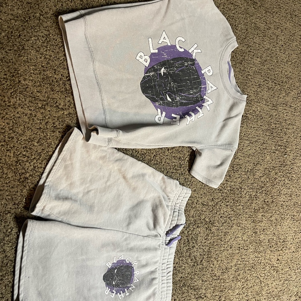 Marvel Black Panther Sweatshirt and Shorts Set Boys size 6